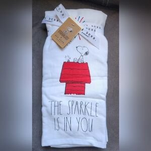NWT Rae Dun Peanuts Snoopy Woodstock The Sparkle Is In You 2 Towels July 4th